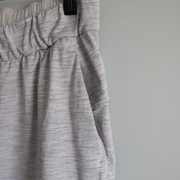 Lululemon Womens White Sz 4 On The Fly Pull On Athletic Stretch Luxtreme Joggers - Picture 8 of 14
